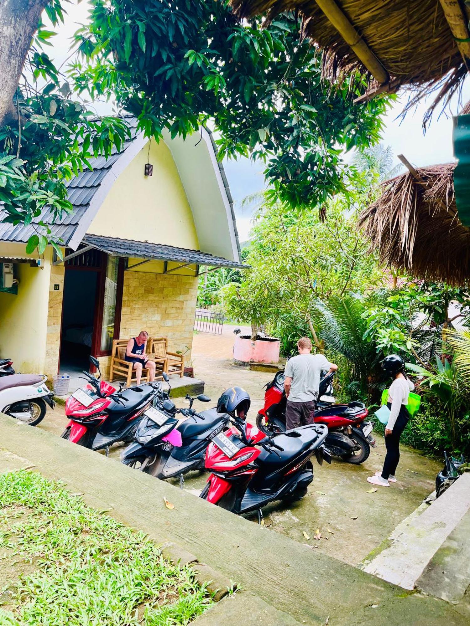 Roy Homestay Kuta Kuta  Exterior photo
